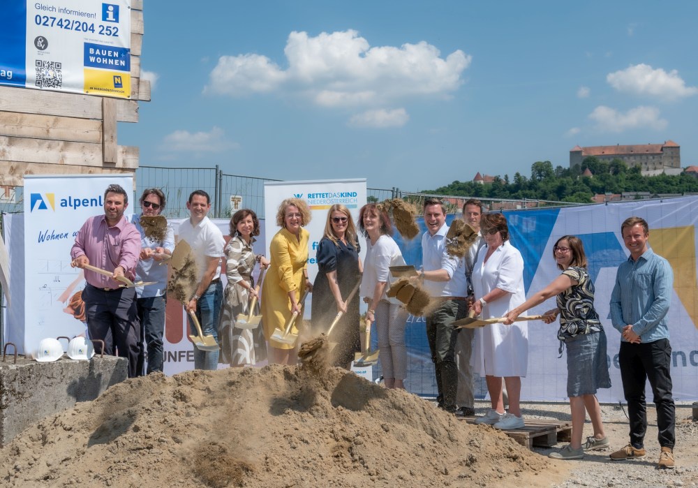 2023_06_19_AWG Neulengbach_Spatenstich_DSC_6454_cHerfert_th.jpg